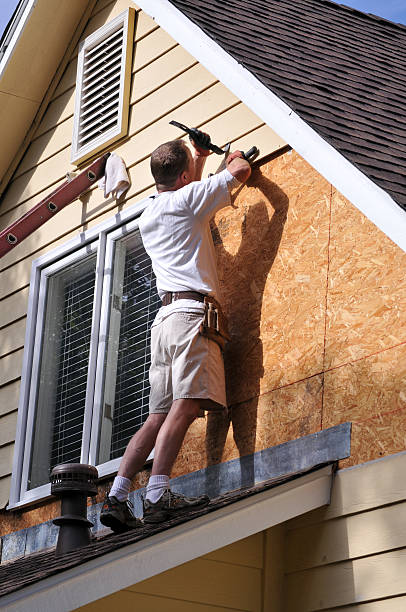 How To Choose The Right Materials for Your Siding Installation in 'Baldwin, MI